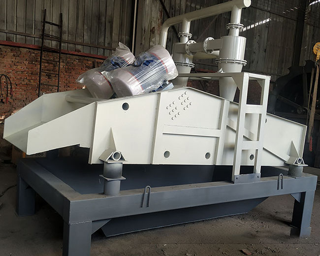 水洗砂脫水篩是洗砂的更佳配套設(shè)備 水洗砂脫水篩是洗砂的更佳配套設(shè)備