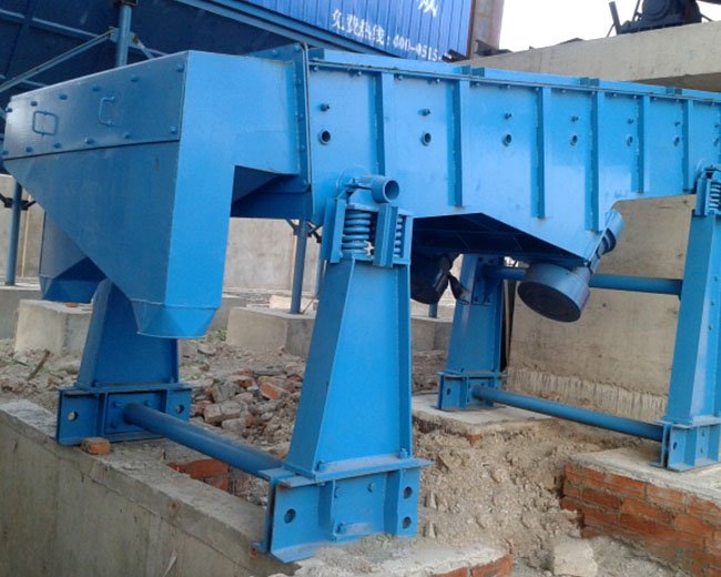 鈣粉篩是什么形式的振動篩，多少錢？