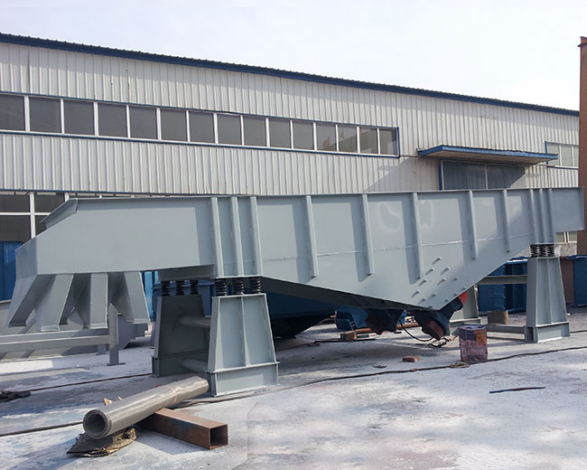 新鄉(xiāng)生產(chǎn)標(biāo)準(zhǔn)振動篩哪家好，價格優(yōu)惠!