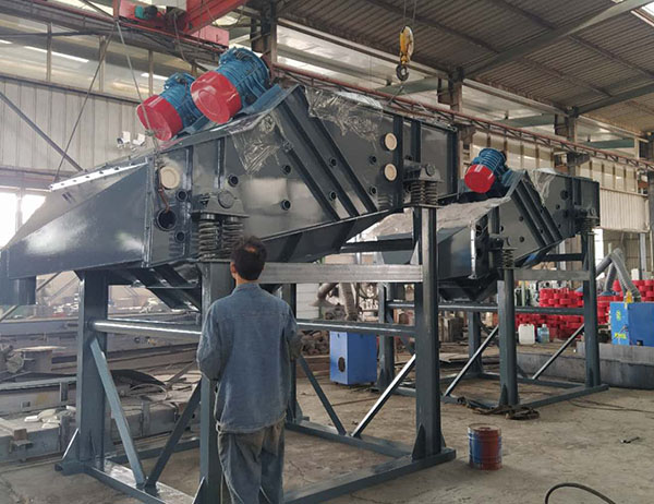 直線(xiàn)礦山振動(dòng)篩