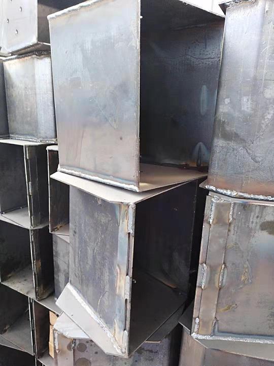 全有料斗提升機(jī)加工生產(chǎn)流程