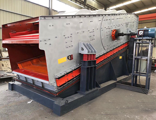 10公分厚的料層選用什么篩分機處理精度更高，用復(fù)振篩試試