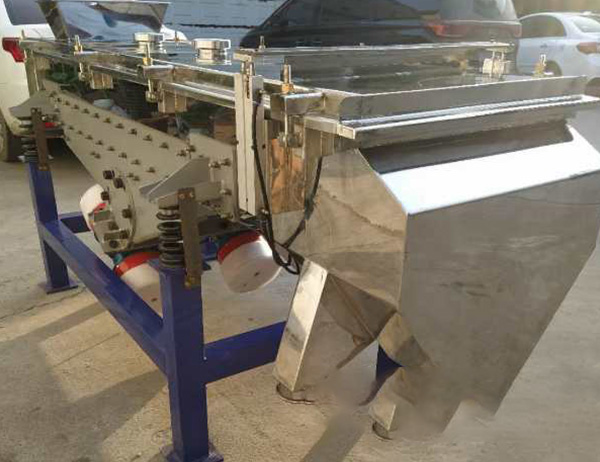 1米振動篩圓篩跟方篩對比處理能力能差多少！