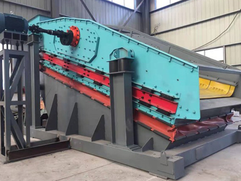 粉沫篩粉機要考慮粉料的靜電、吸附性、粘性