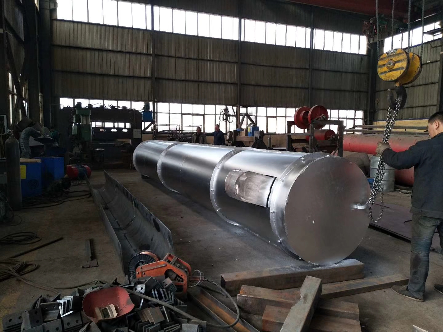 發(fā)往山西太原的垂直振動提升機(jī)發(fā)貨了