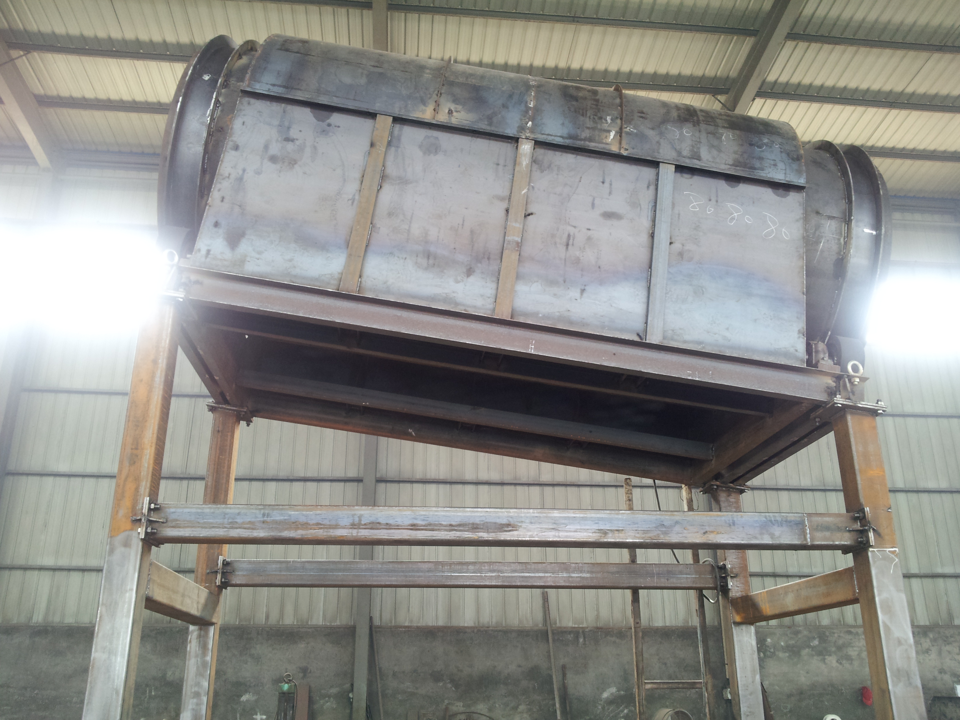 煤矸石圓筒式無(wú)軸除雜機(jī)介紹