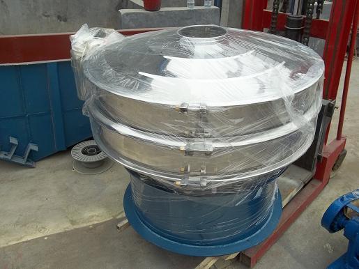 日產(chǎn)10噸陶瓷粉振動(dòng)篩價(jià)格是多少？選哪個(gè)型號(hào)設(shè)備合適？