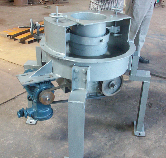 DK15密封圓形上料機(jī)、砂石盤(pán)式喂料機(jī)選擇定量圓盤(pán)給料機(jī)