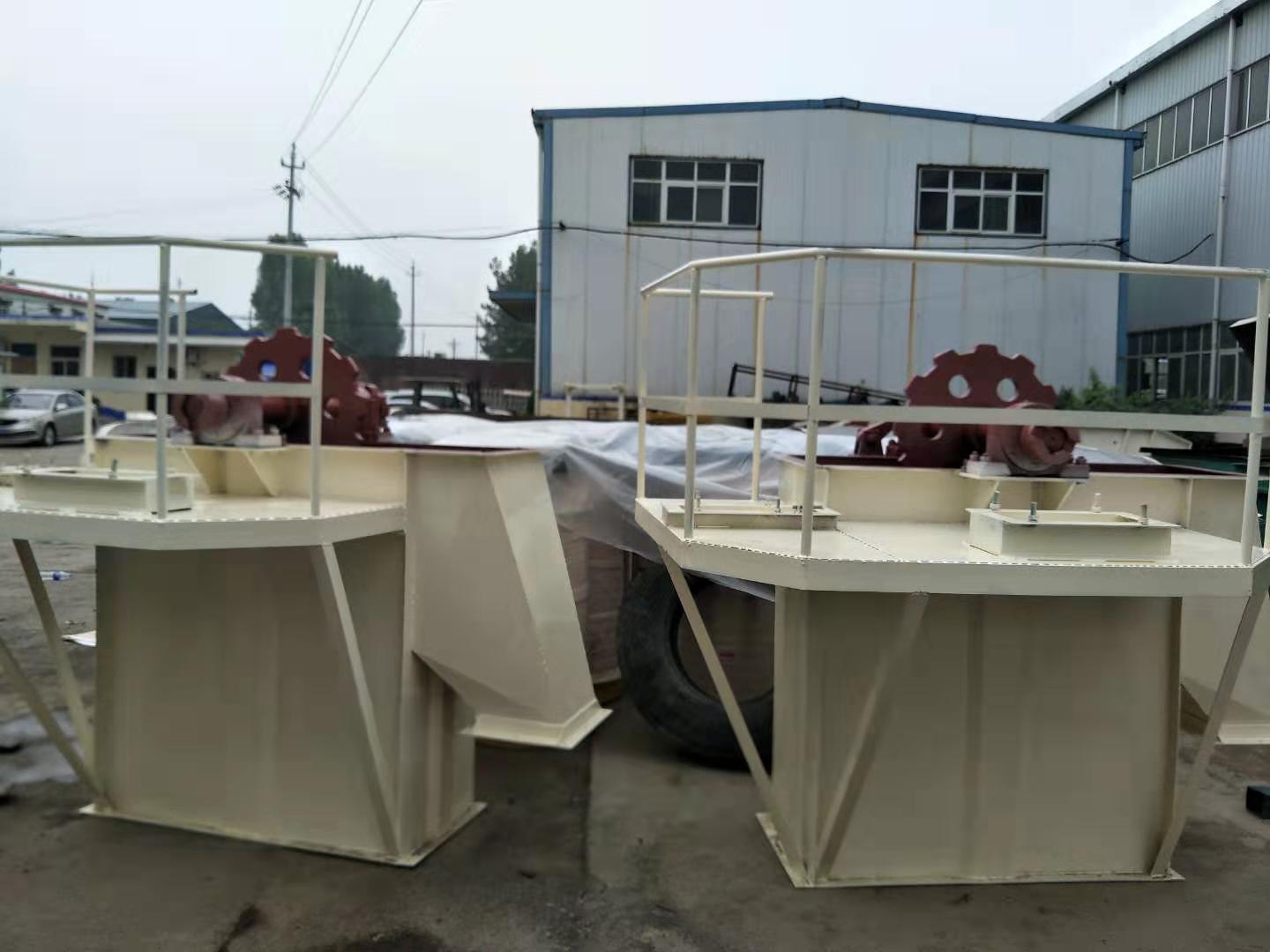 石英砂鏈條自動上料機(jī)選擇NE重型板鏈提升機(jī)效果好